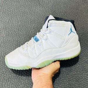 Jordan 11 Retro 'Legend Blue' GS 2014 (Sz 6.5Y/8W)